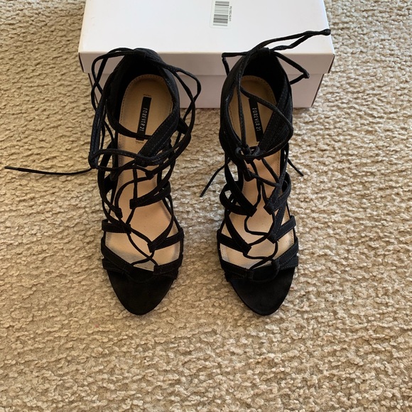 Forever 21 Strap High Heels Black sz 9 - Picture 3 of 6